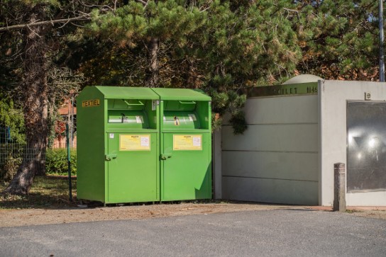 textielcontainers (vergroot foto)